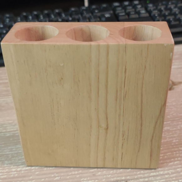 Desk Pen Holder - Picture 4 of 9